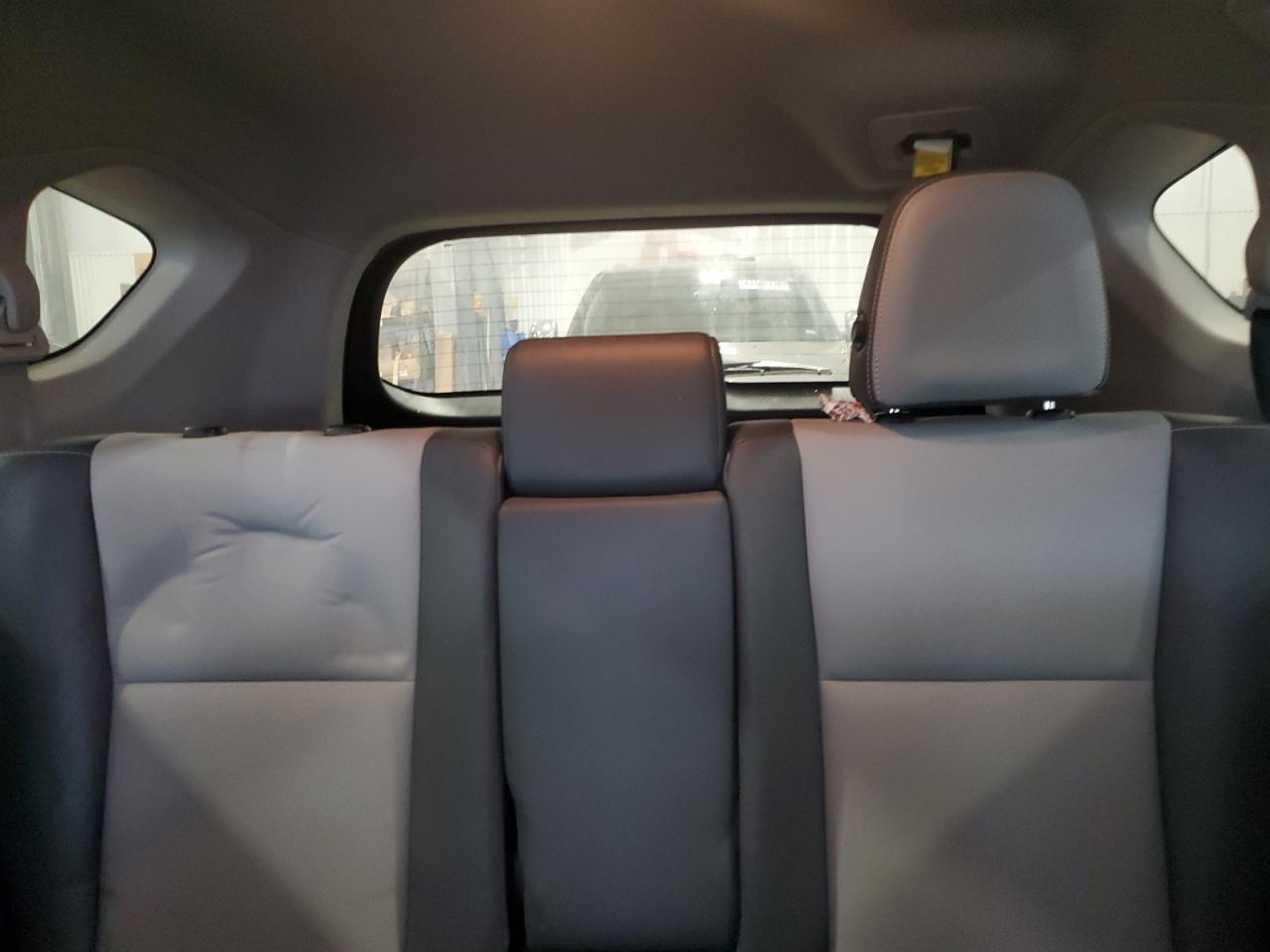 2014 Toyota RAV 4 - Image 10