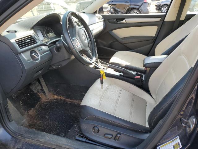 Sedans VOLKSWAGEN PASSAT 2014 Granatowy