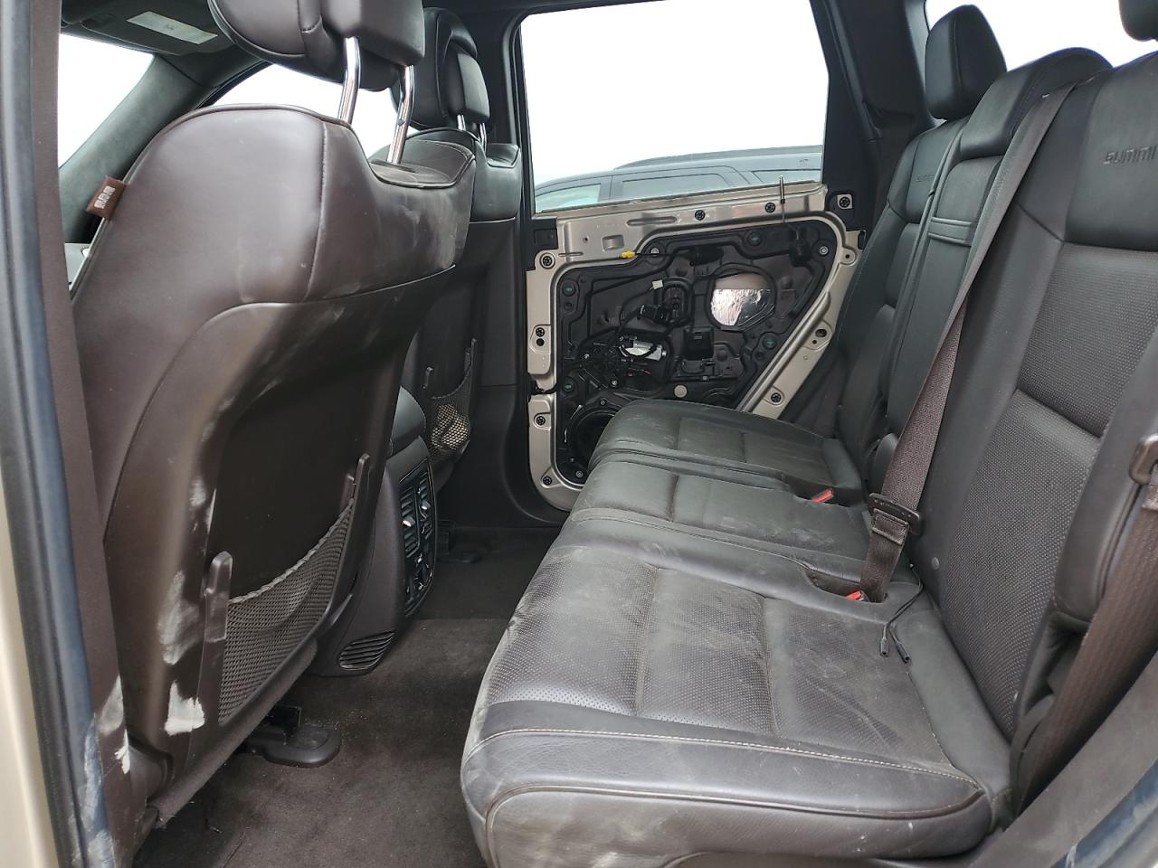 2014 Jeep Grand Cherokee - Image 11