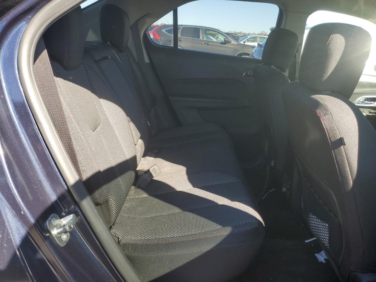 2015 Chevrolet Equinox - Image 11