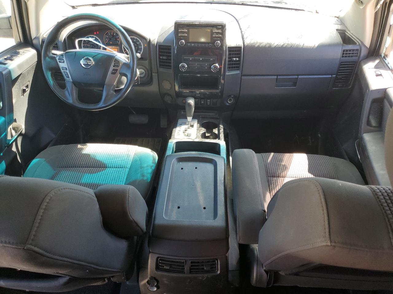 2014 Nissan Titan - Image 8