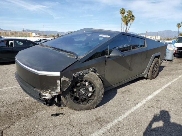 TESLA CYBERTRUCK 2024