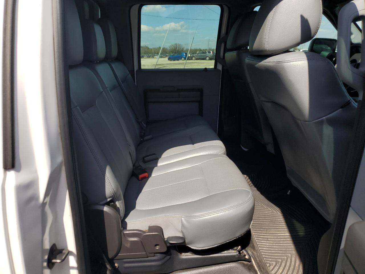 2013 Ford F350 - Image 10