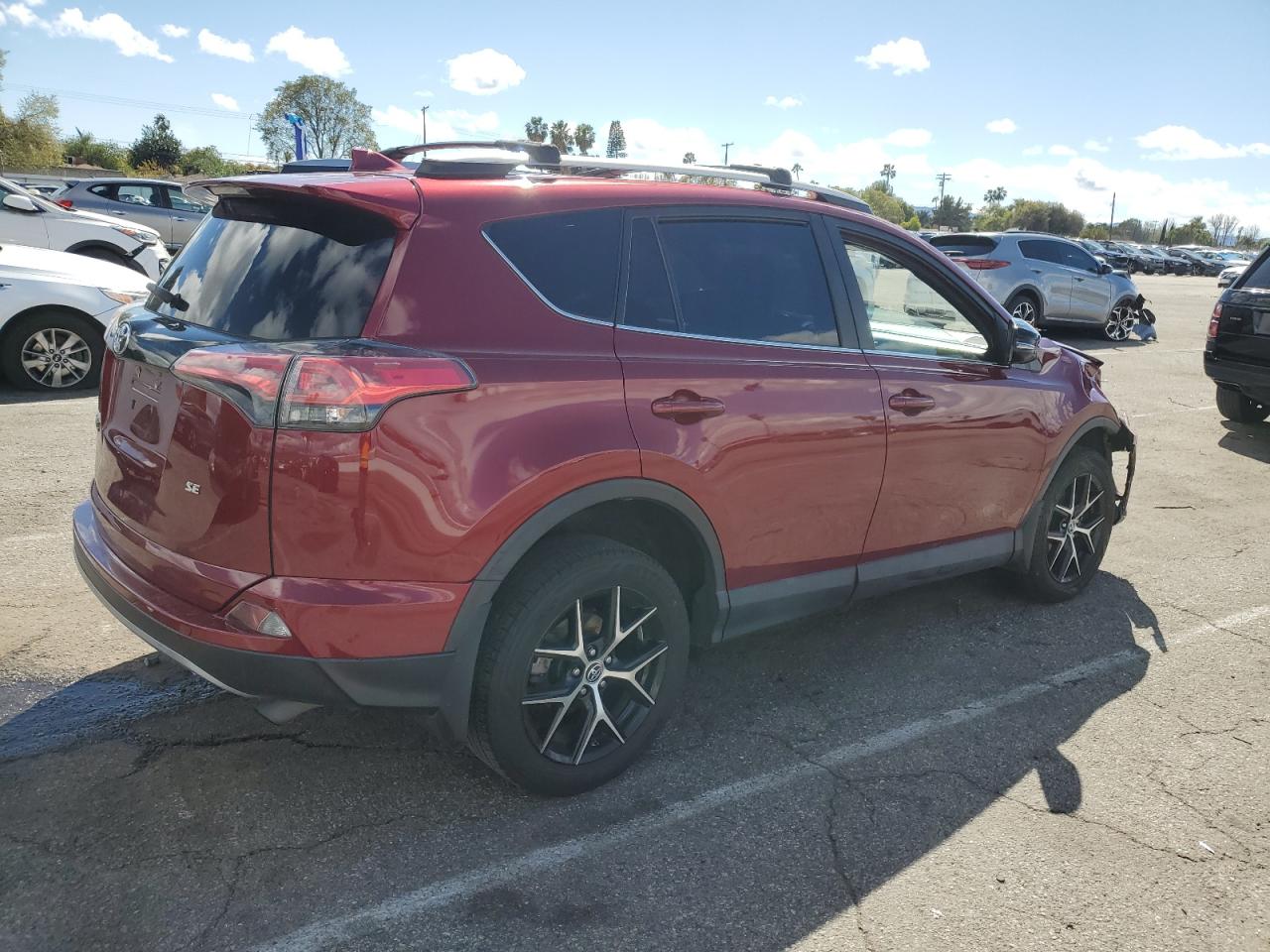 2018 Toyota RAV 4 - Image 3