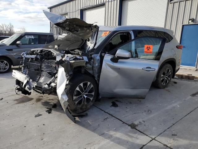  TOYOTA HIGHLANDER 2021 Srebrny