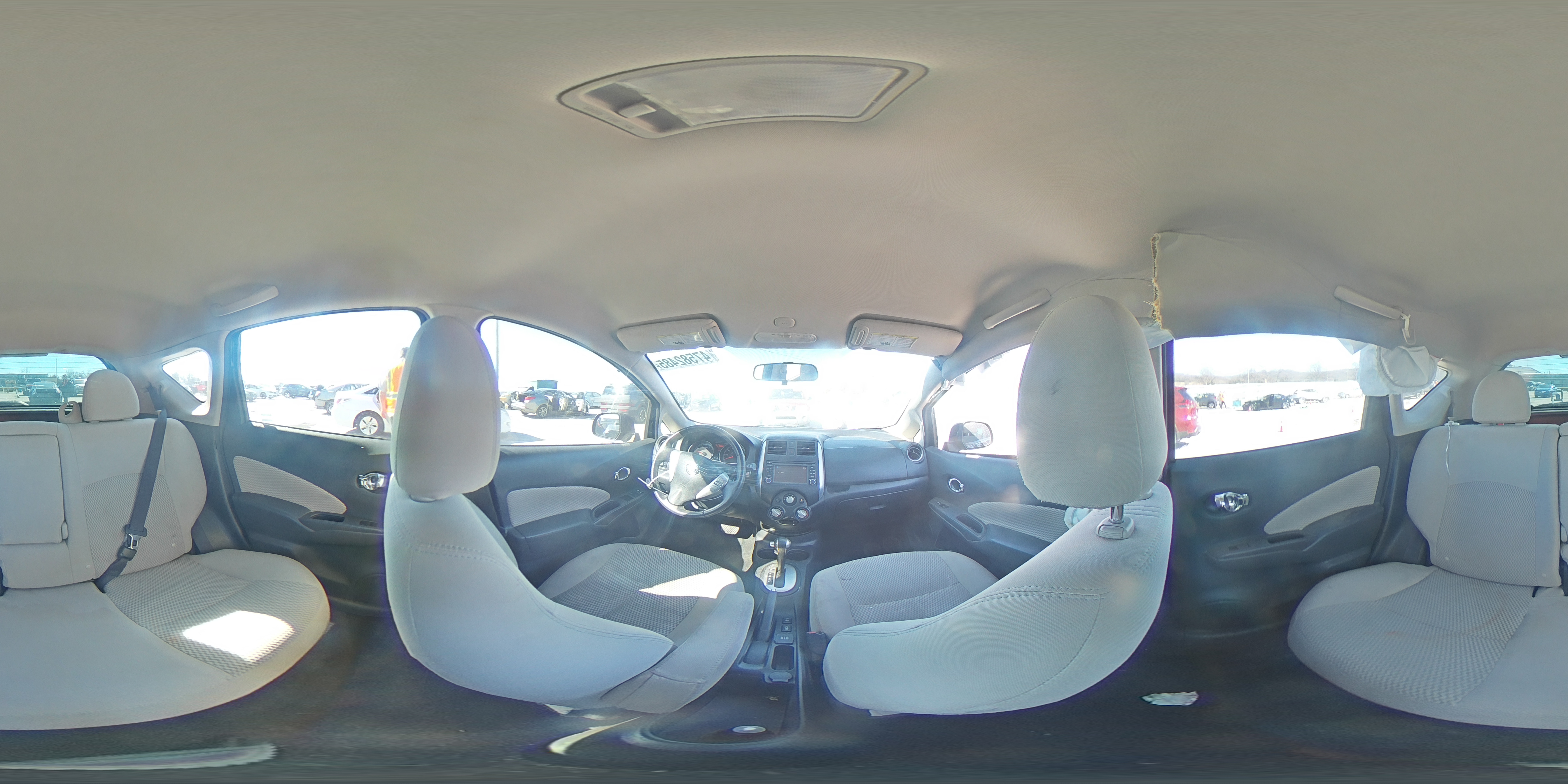 2014 Nissan Versa - Image 12
