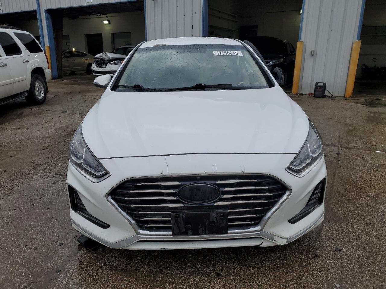 2018 Hyundai Sonata - Image 5