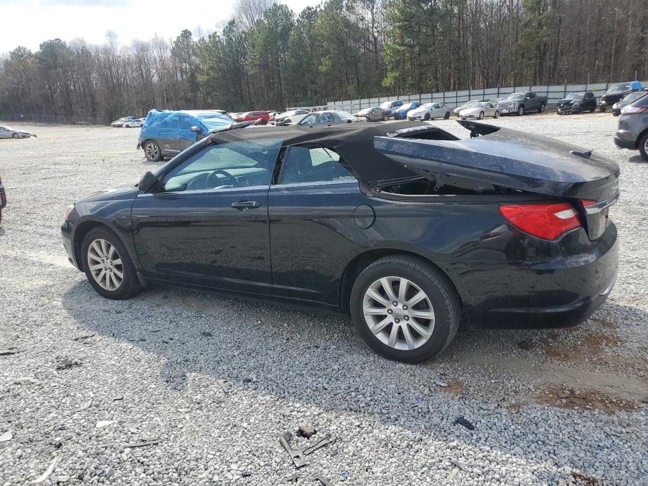 2011 Chrysler 200 - Image 2