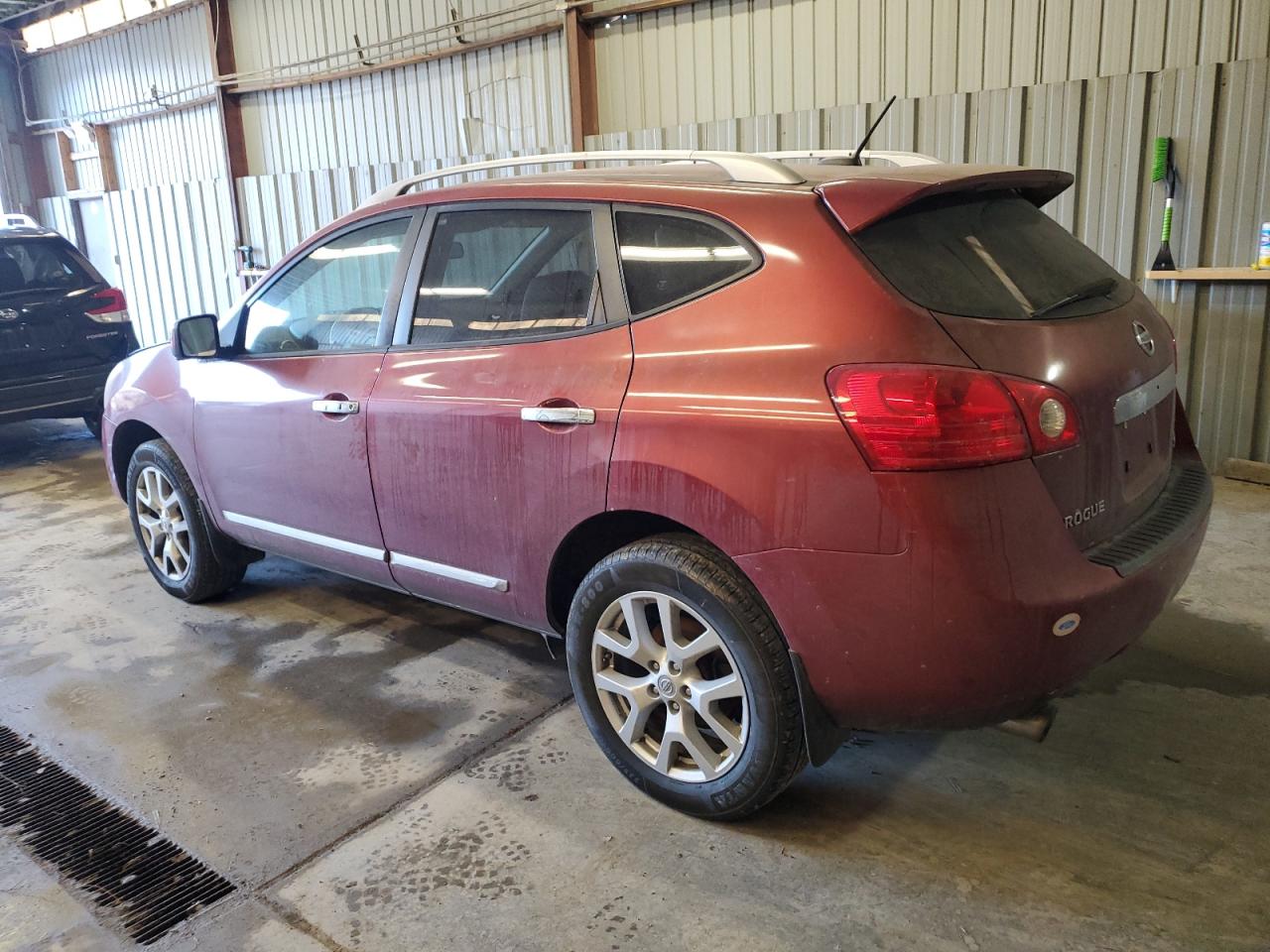 2013 Nissan Rogue - Image 2