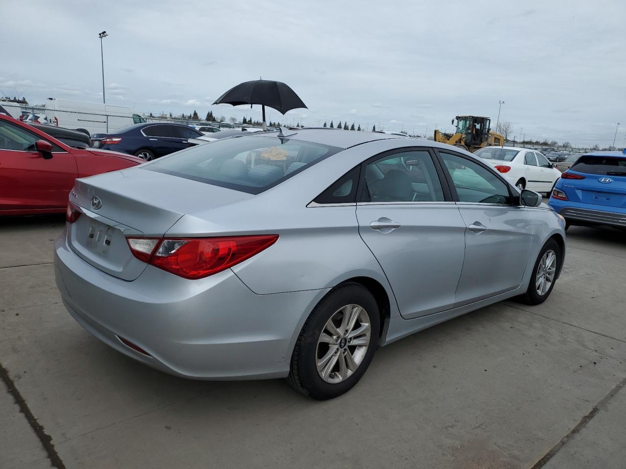 2013 Hyundai Sonata - Image 3