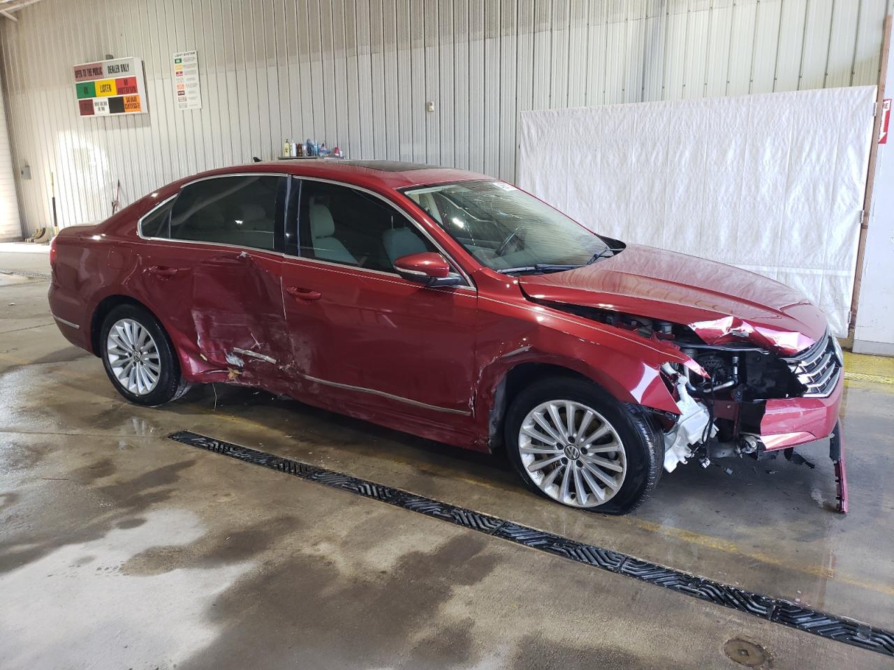 2016 Volkswagen Passat - Image 4