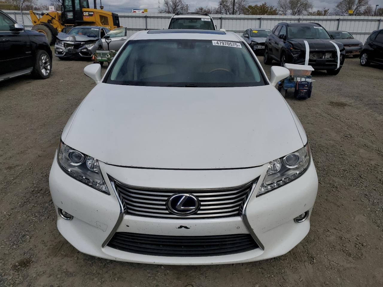 2015 Lexus ES - Image 5