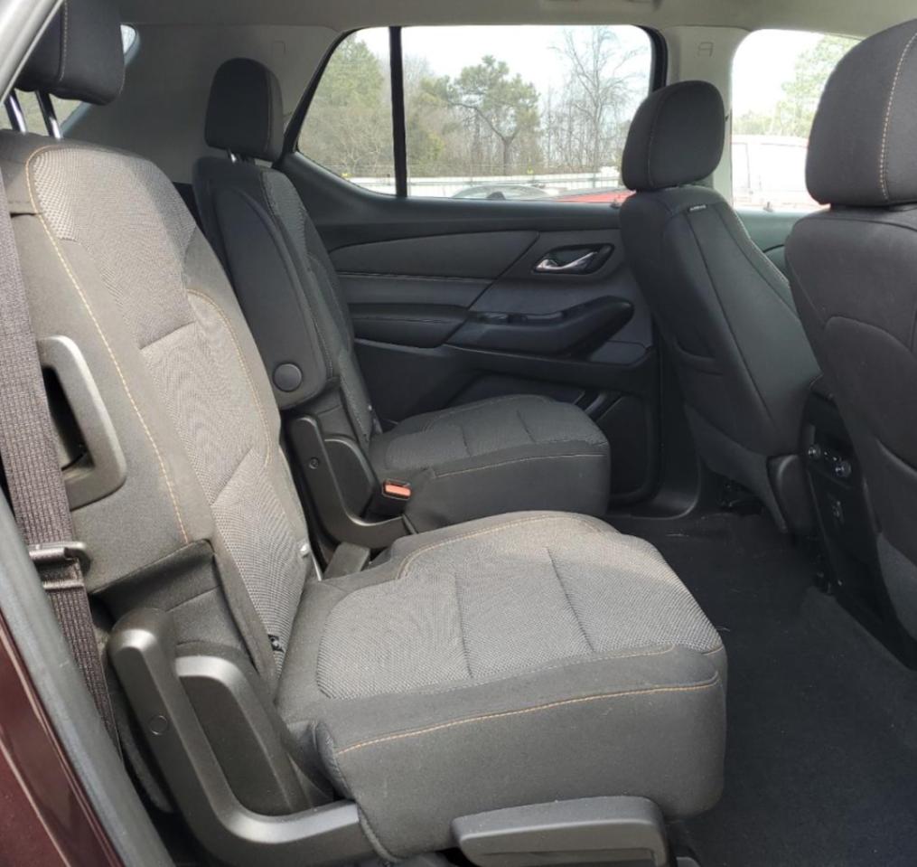 2019 Chevrolet Traverse - Image 11