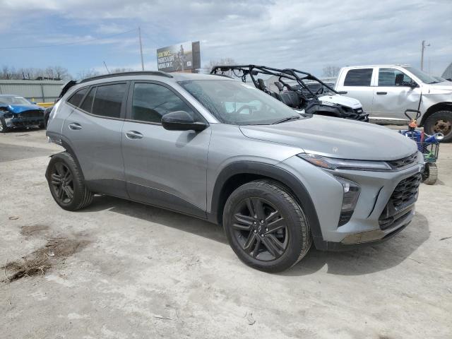  CHEVROLET TRAX ACTIV 2024 Серый