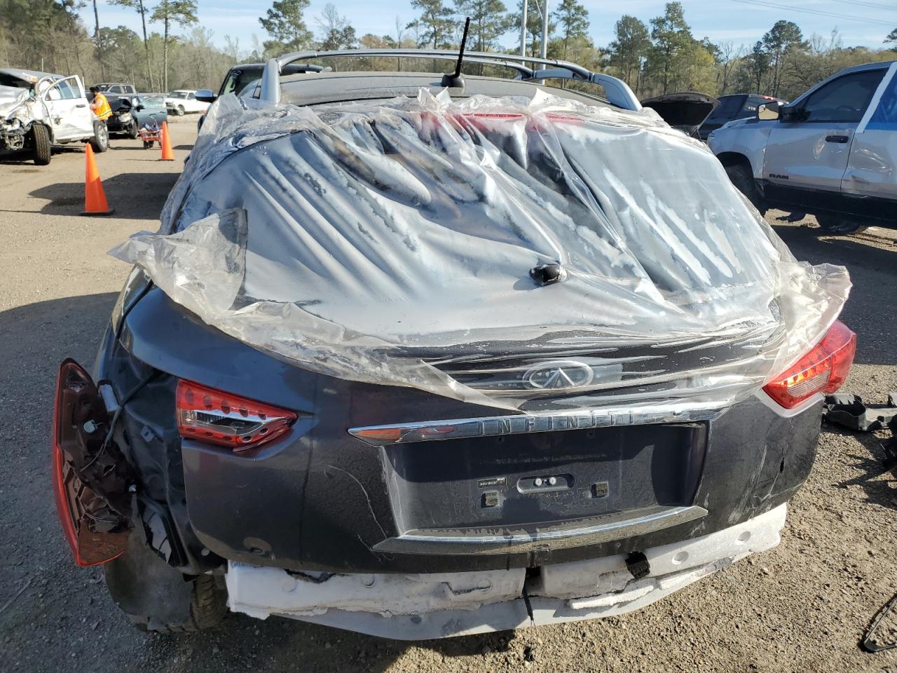 2011 Infiniti FX - Image 6