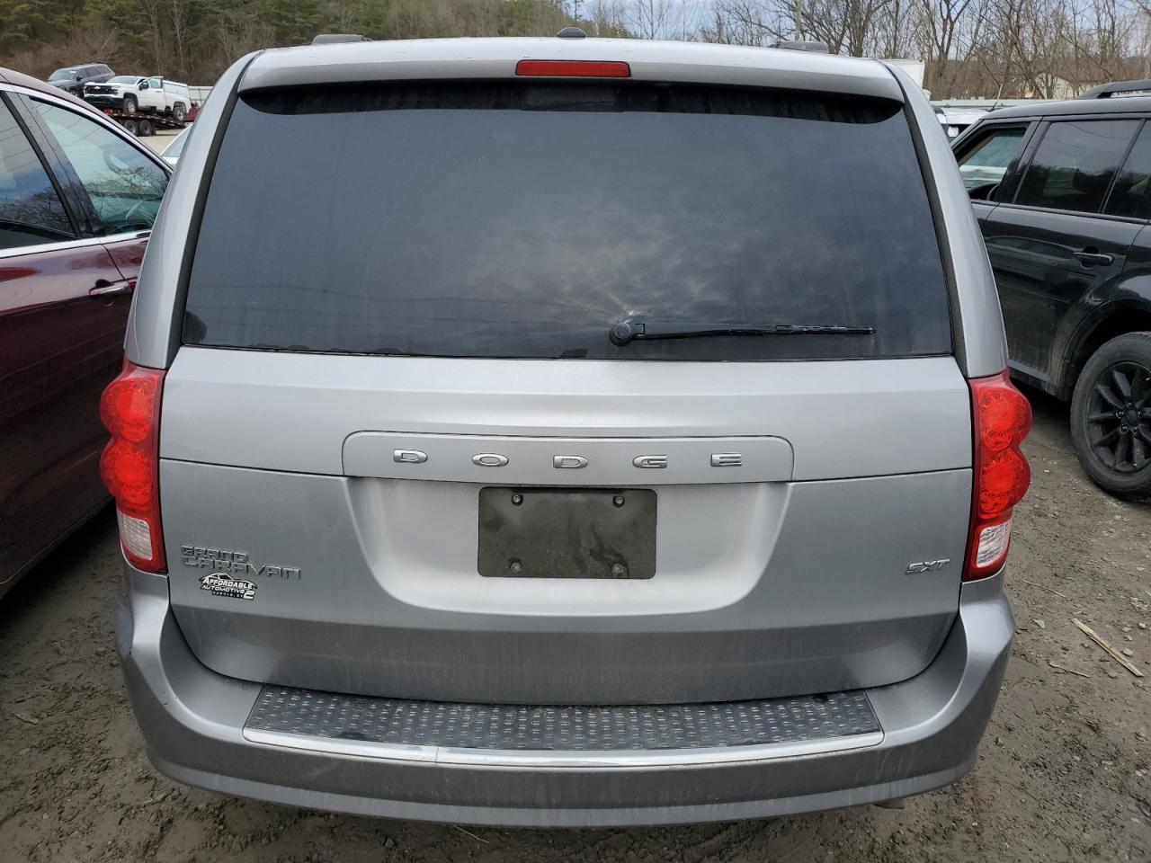 2016 Dodge Caravan - Image 6