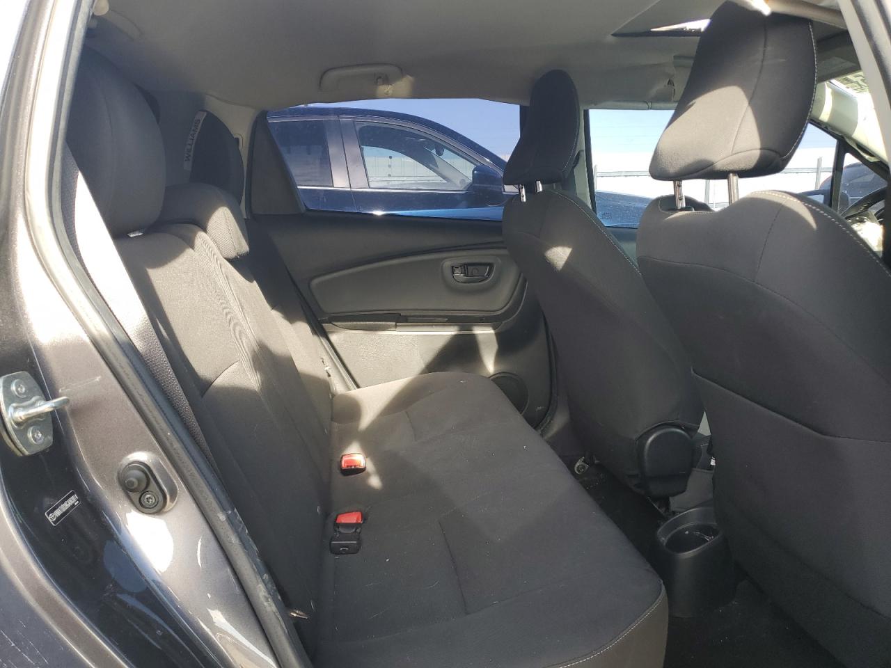 2016 Toyota Yaris - Image 11