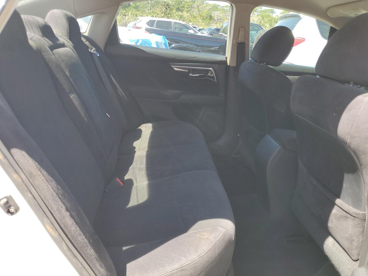 2013 Nissan Altima - Image 10