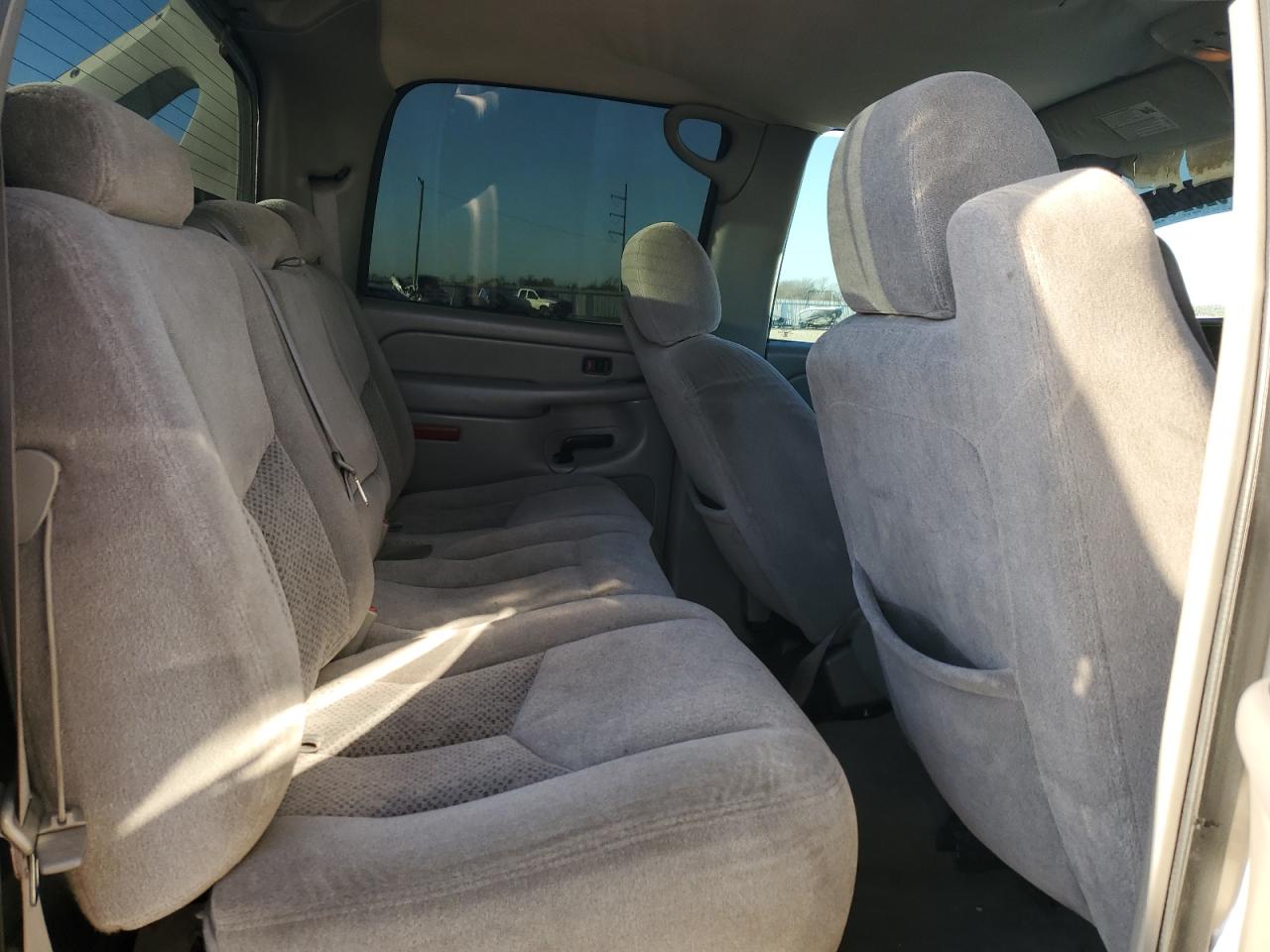 2006 Chevrolet Avalanche - Image 10