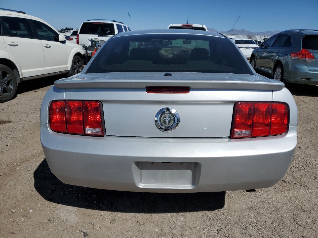 2008 Ford Mustang - Image 6
