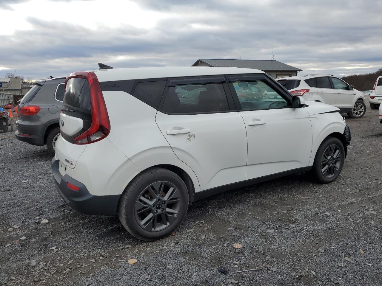 2021 Kia Soul - Image 3
