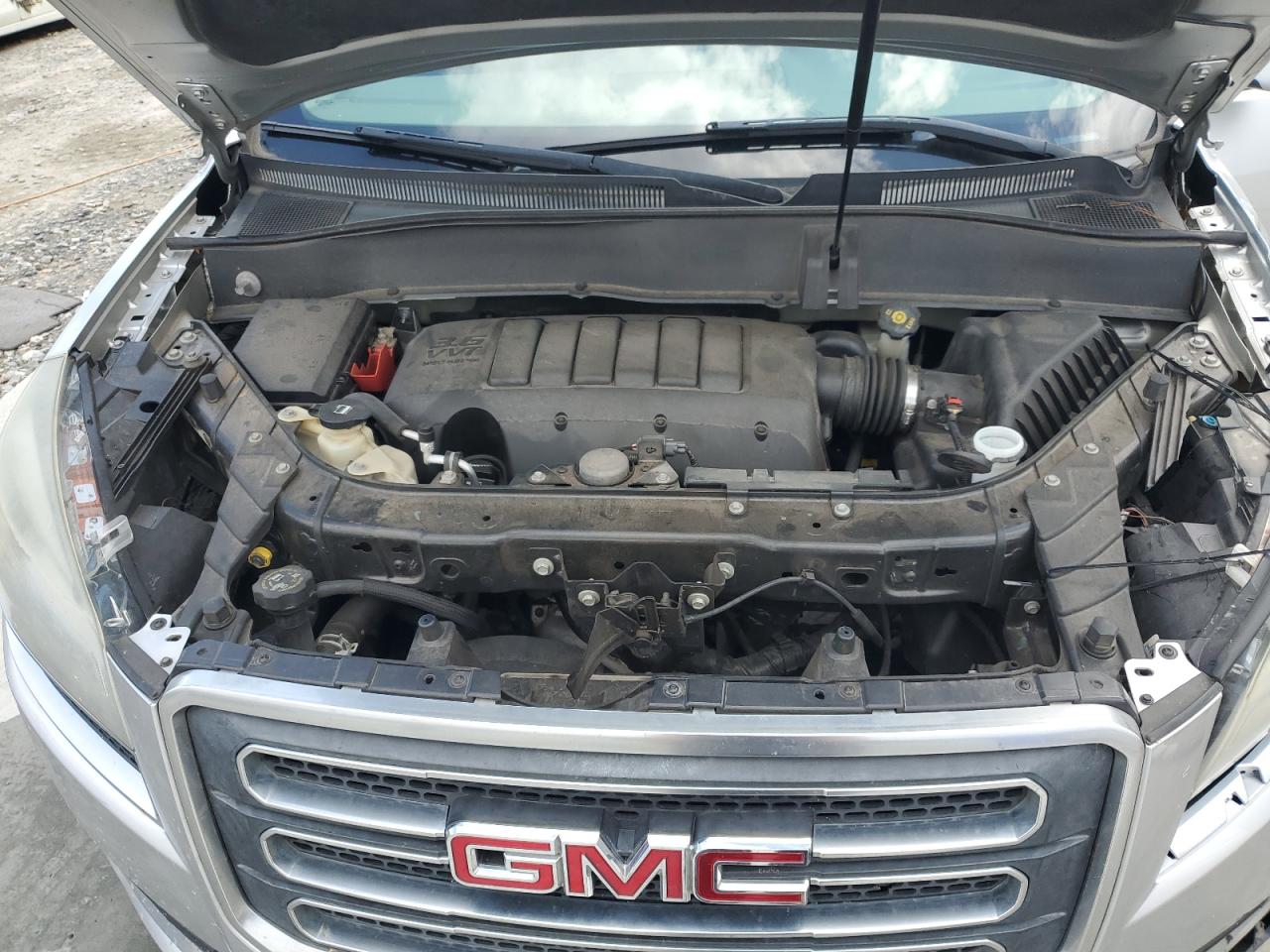 2016 GMC Acadia - Image 12