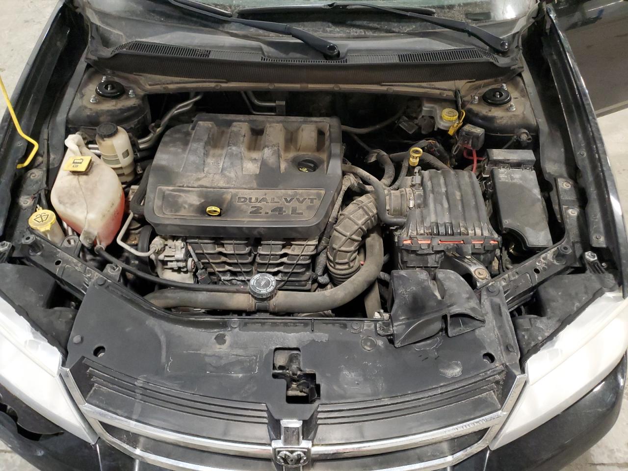 2010 Dodge Avenger - Image 11