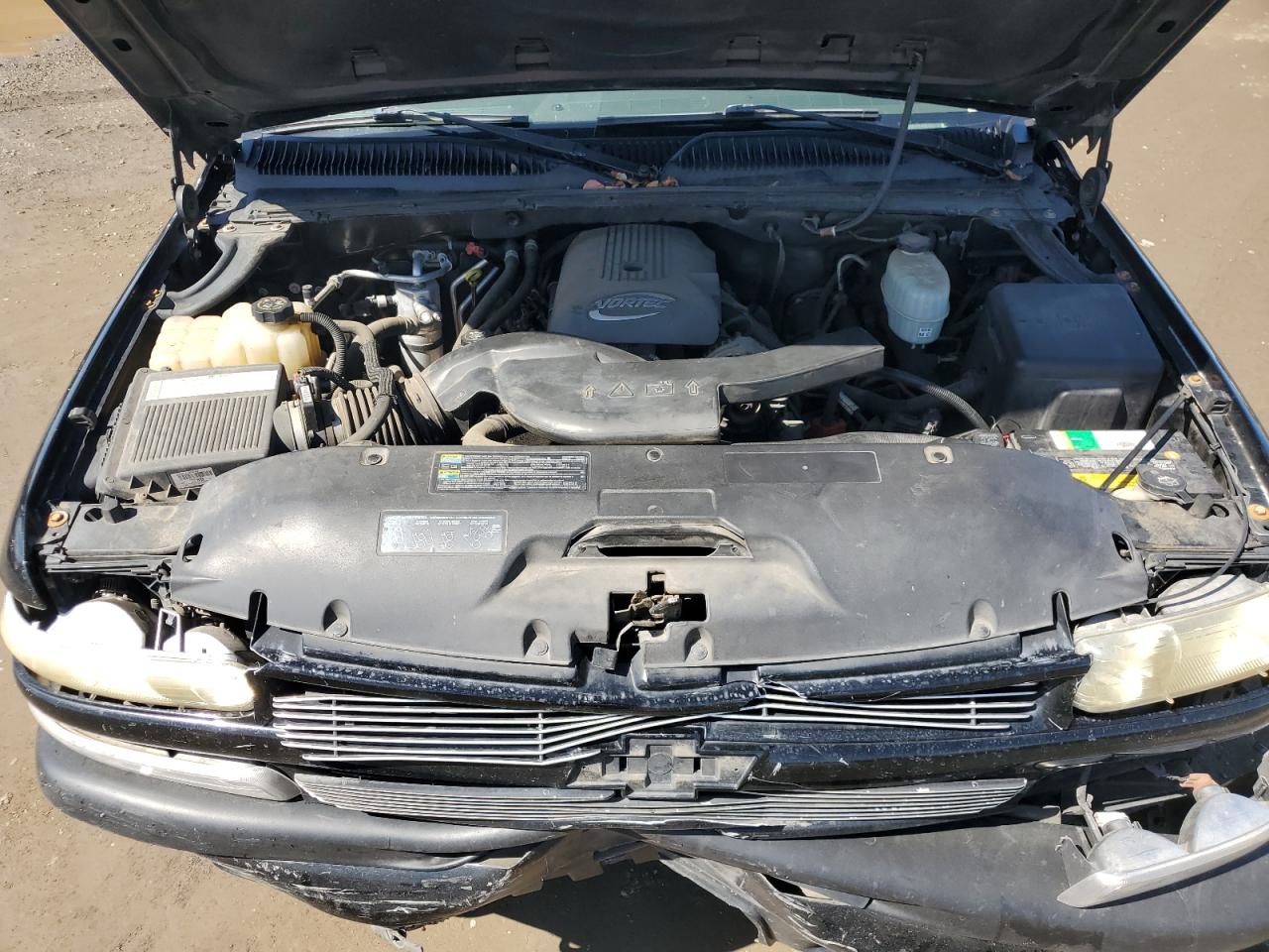 2005 Chevrolet Tahoe - Image 14