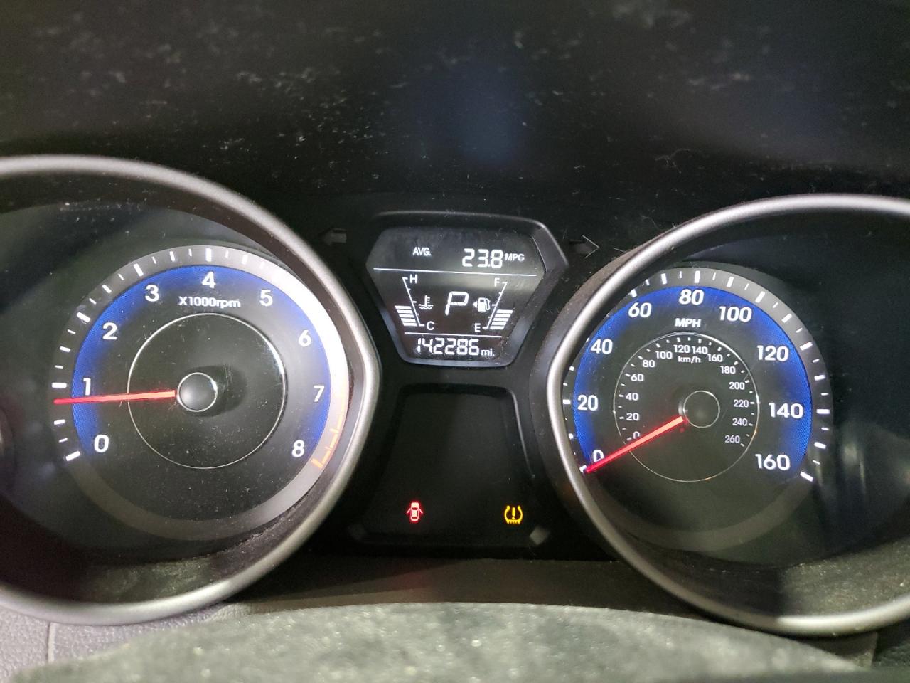 2014 Hyundai Elantra - Image 9