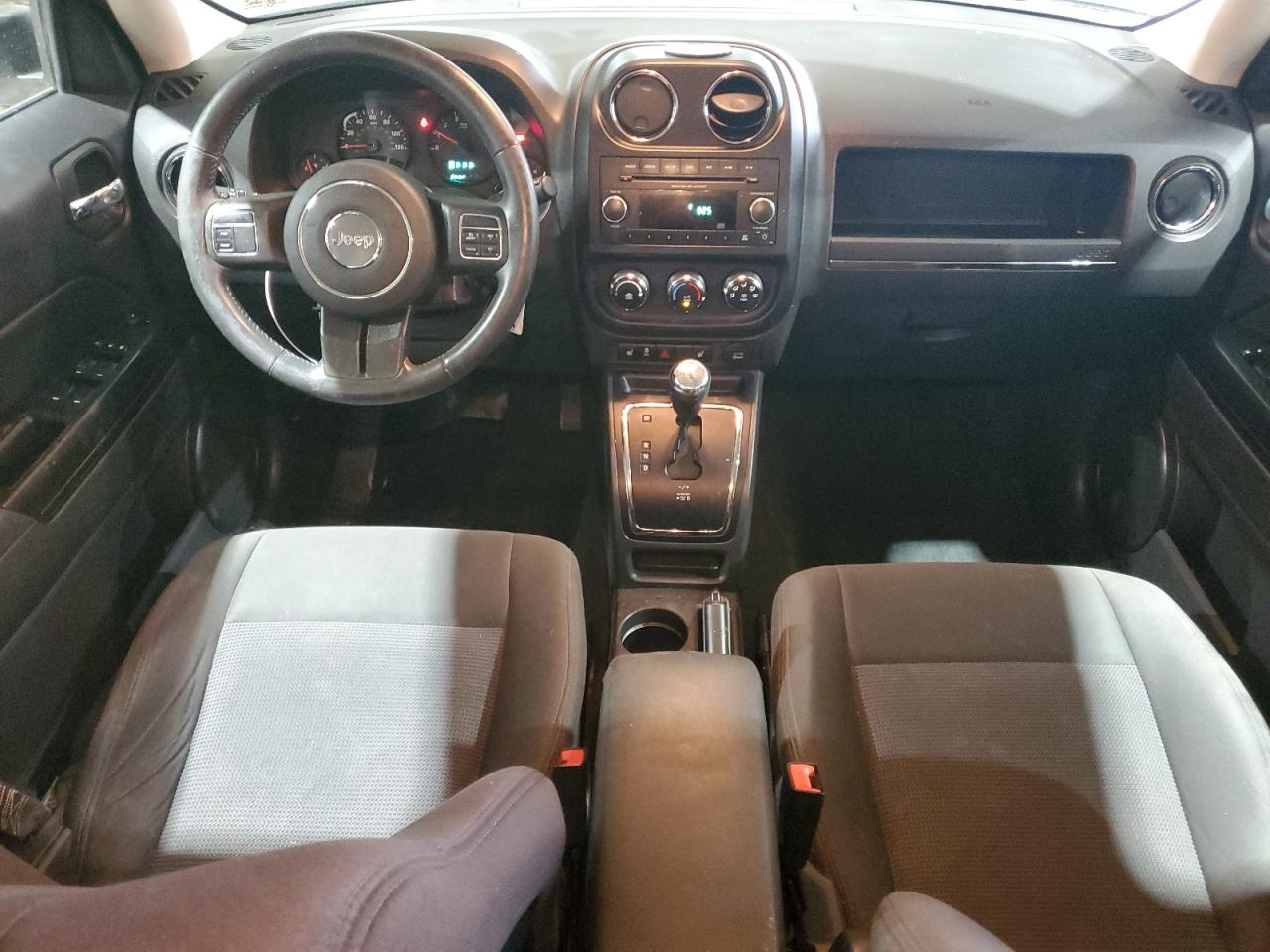 2013 Jeep Liberty (Patriot) - Image 8