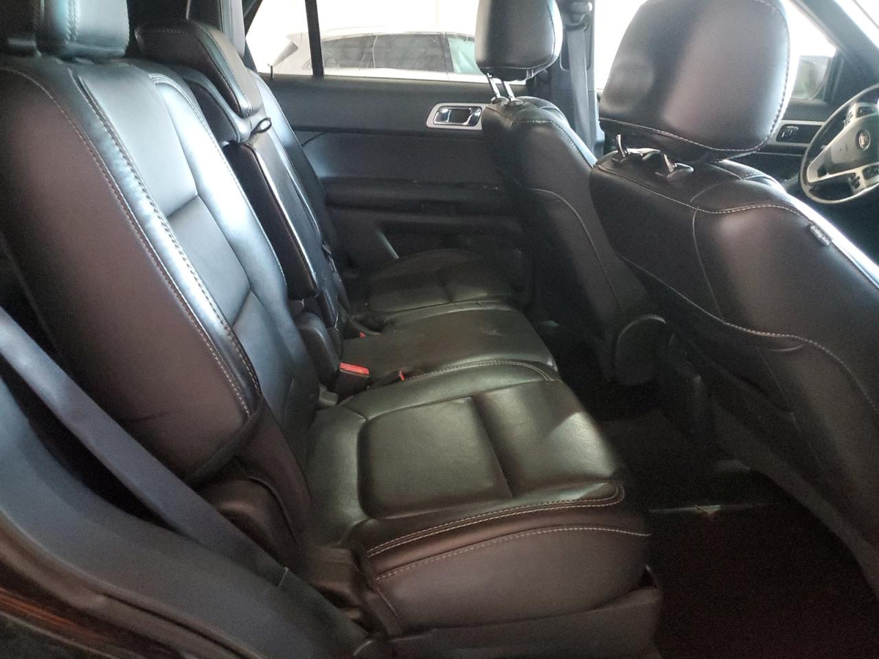 2013 Ford Explorer - Image 11