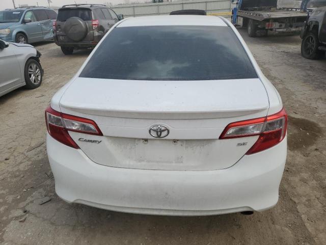 Sedans TOYOTA CAMRY 2012 Biały