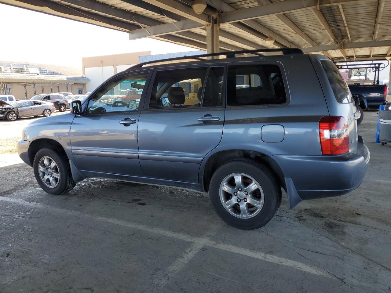 2006 Toyota Highlander - Image 2