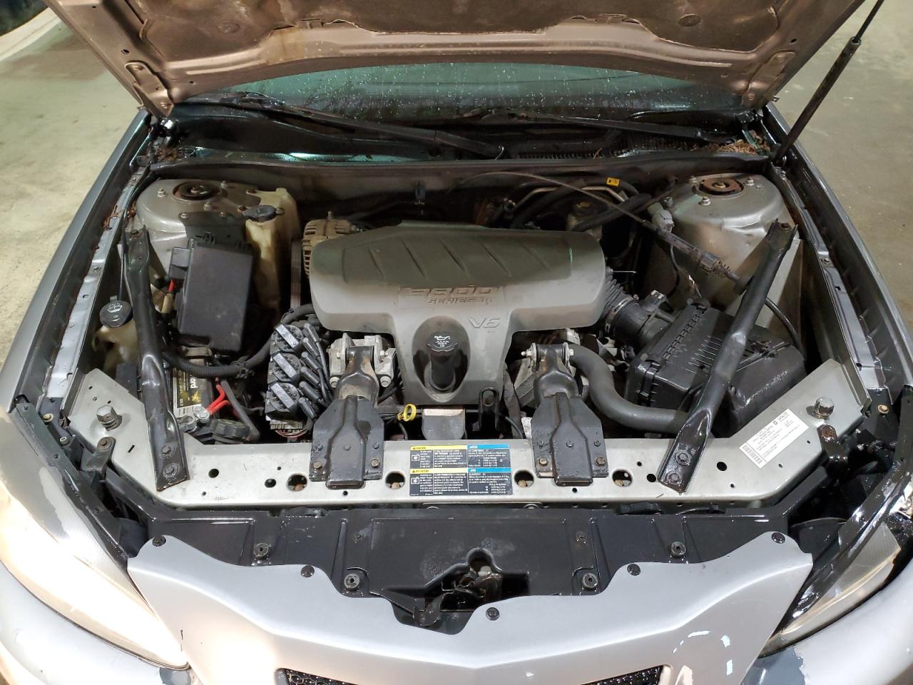 2007 Pontiac Grand Prix - Image 11