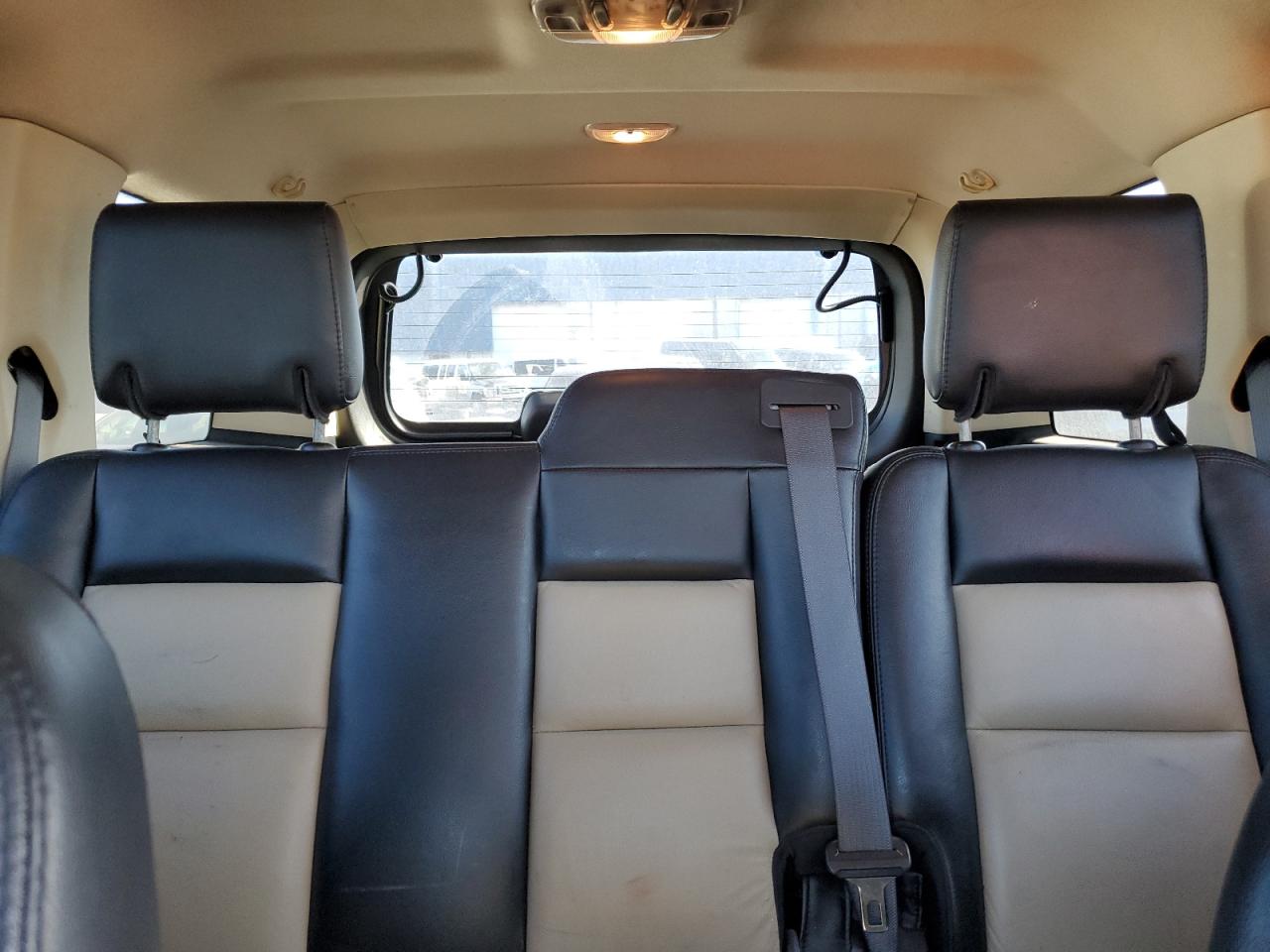 2008 Ford Explorer - Image 10