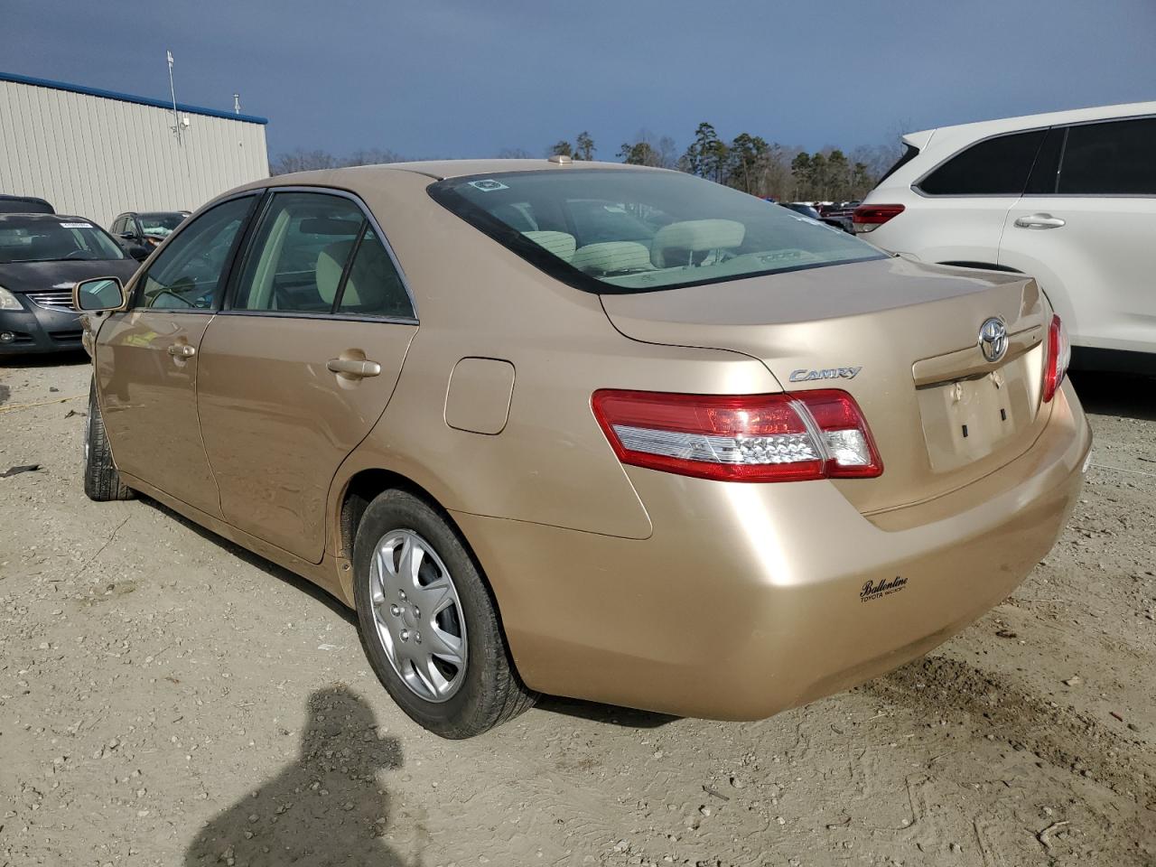 2010 Toyota Camry - Image 2