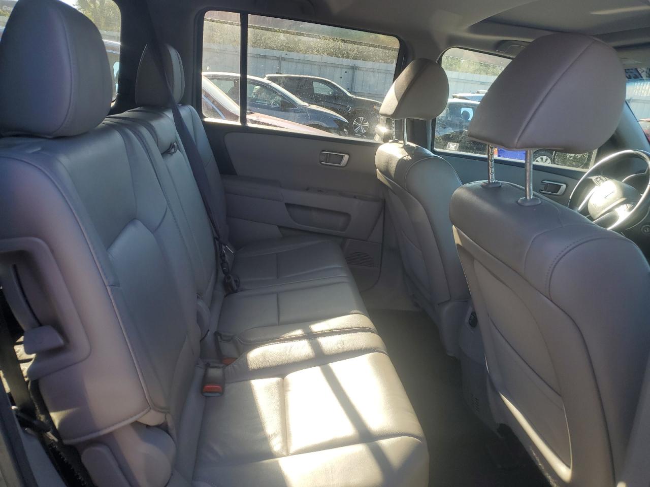 2012 Honda Pilot - Image 11