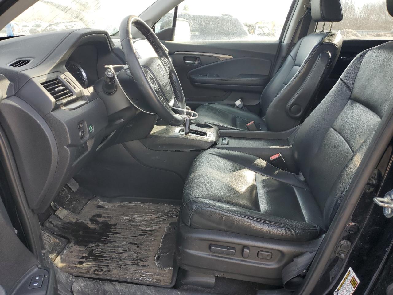 2017 Honda Pilot - Image 7