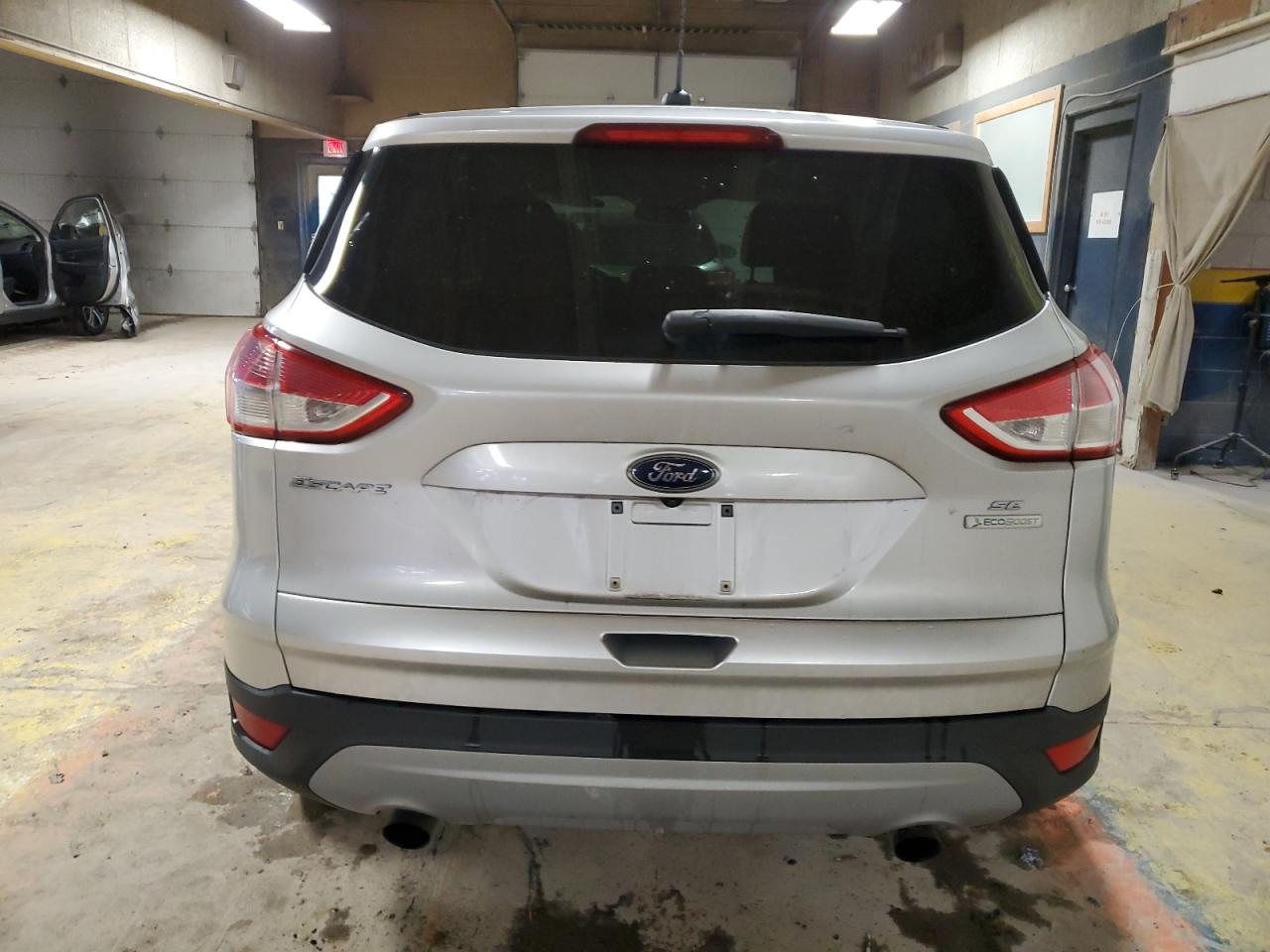 1FMCU0GX8GUB41143 FORD ESCAPE 2016