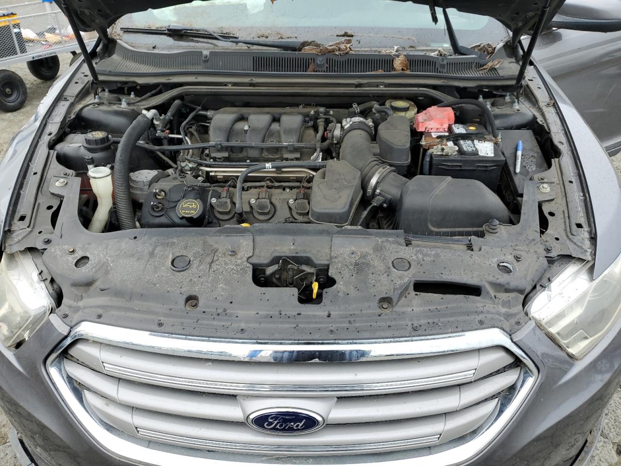 2014 Ford Taurus - Image 11