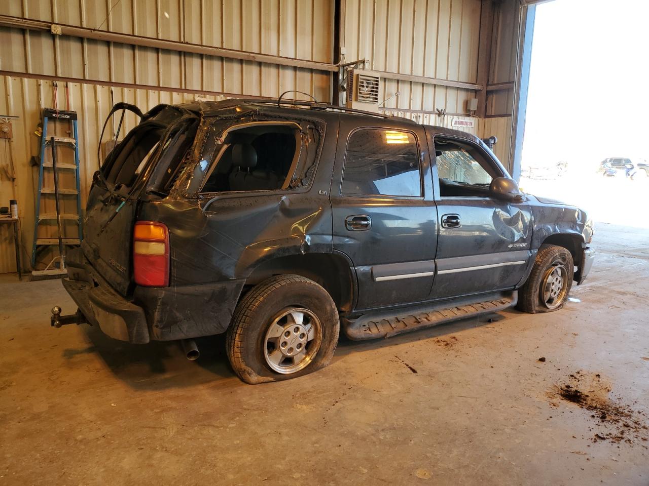 2003 Chevrolet Tahoe - Image 3