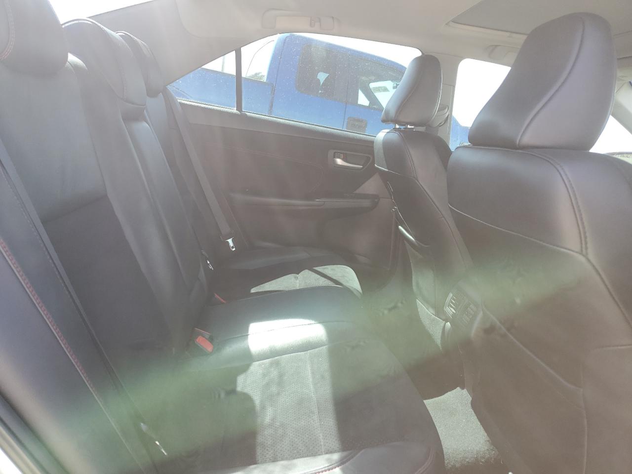 2015 Toyota Camry - Image 10