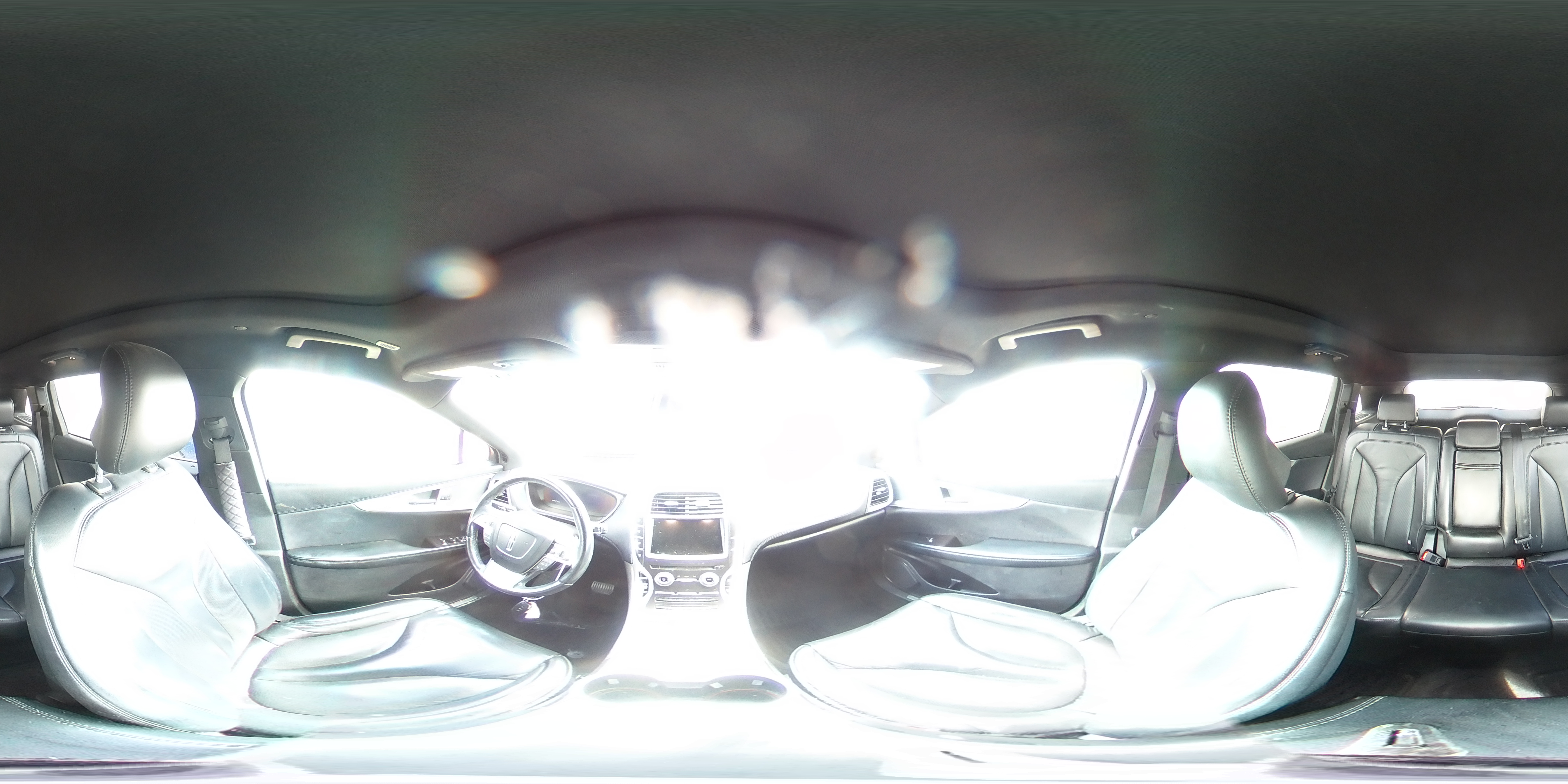 2019 Lincoln Nautilus - Image 16