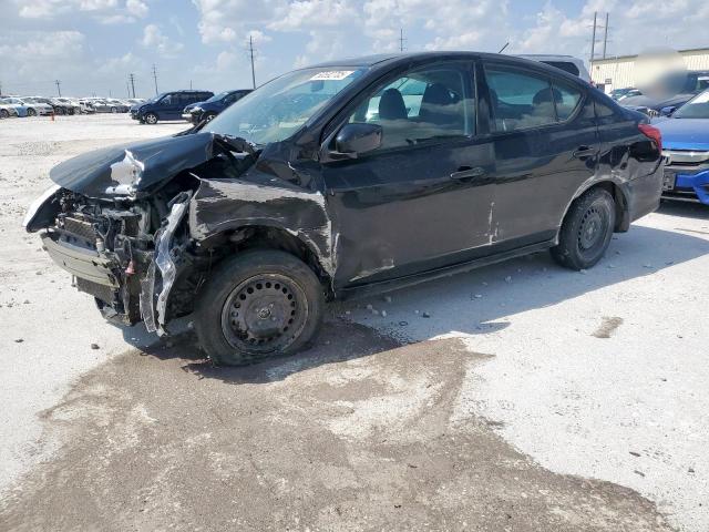  NISSAN VERSA 2018 Czarny