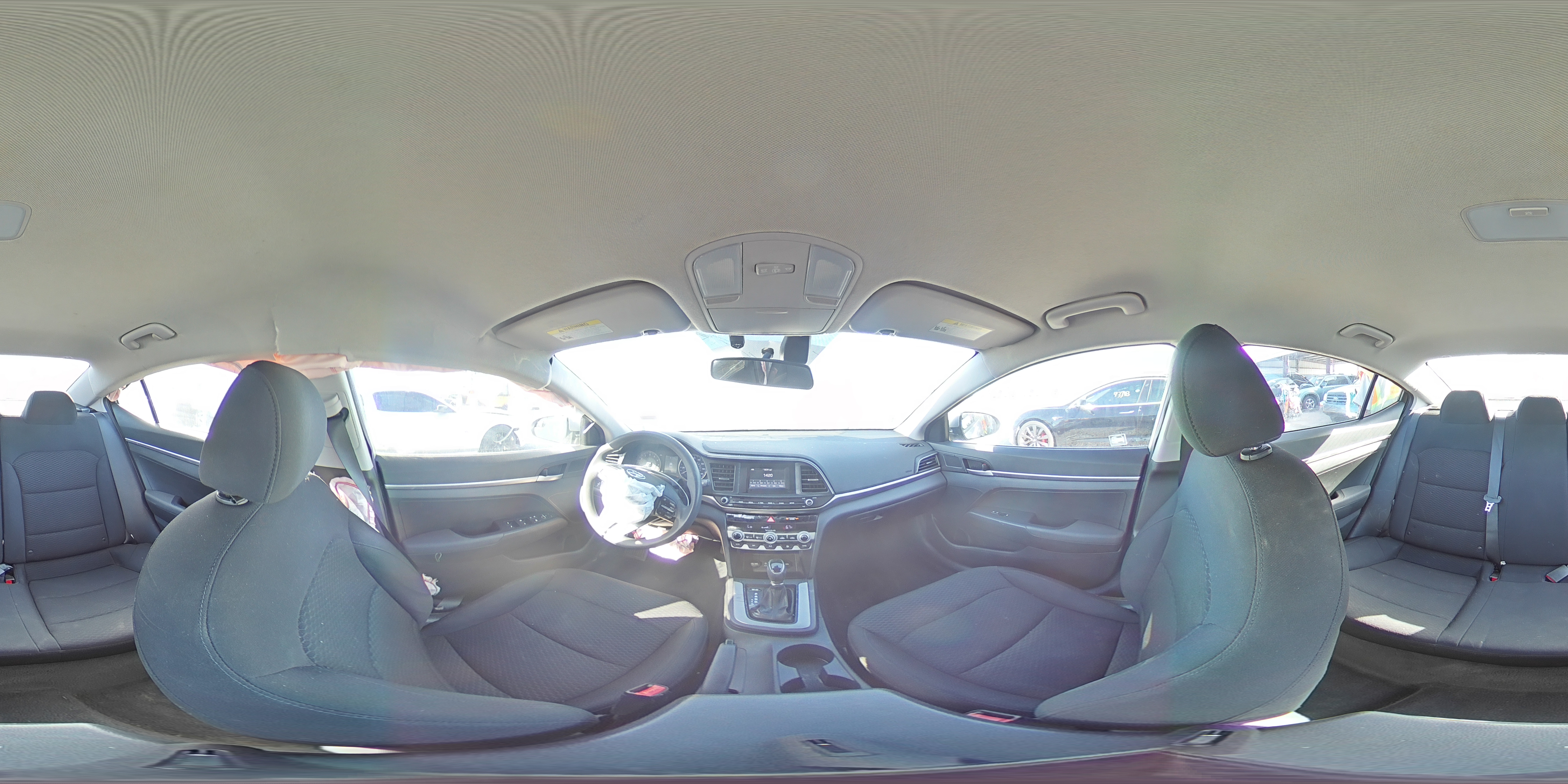 2020 Hyundai Elantra - Image 15