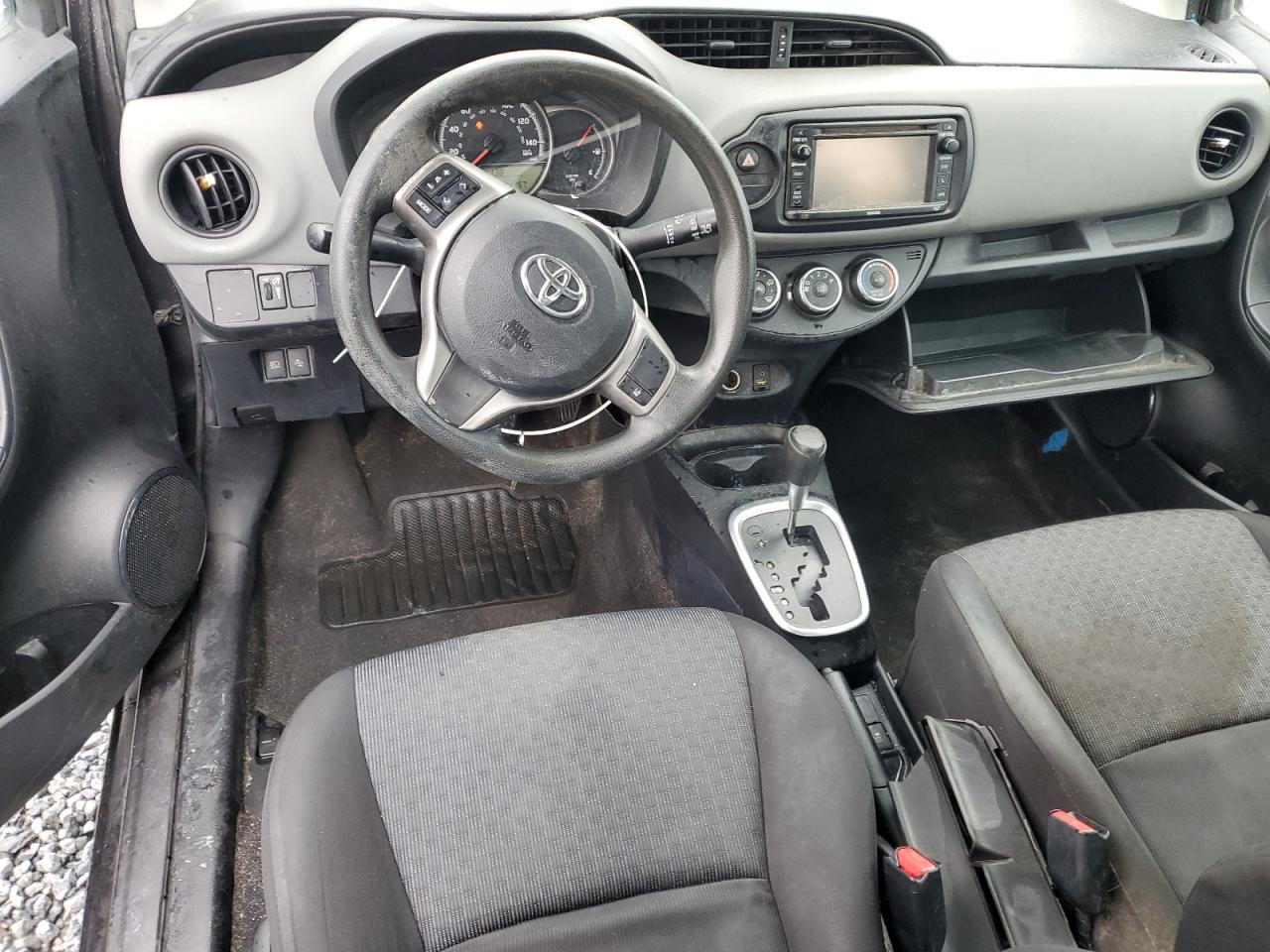 2017 Toyota Yaris - Image 8