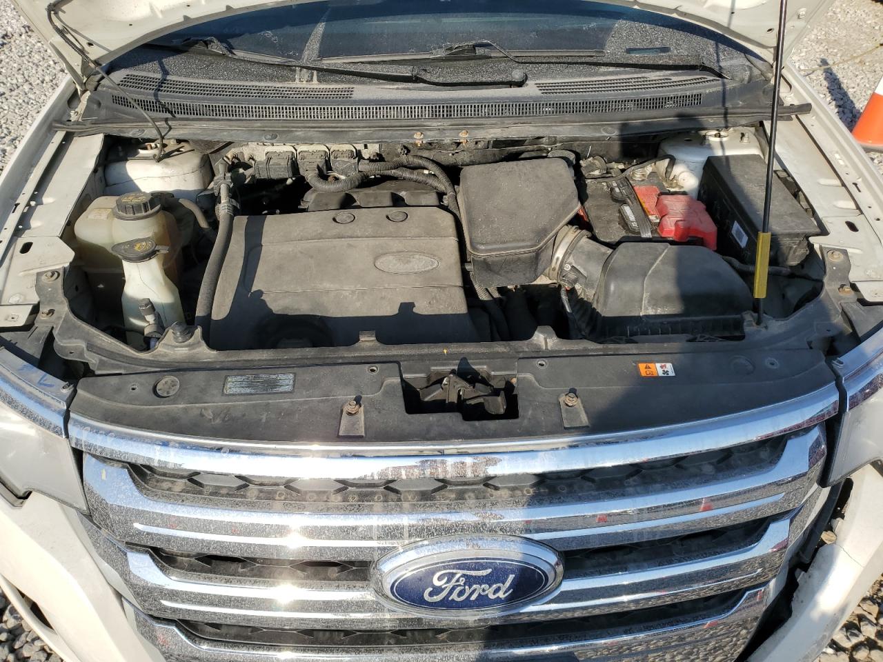 2011 Ford Edge - Image 12