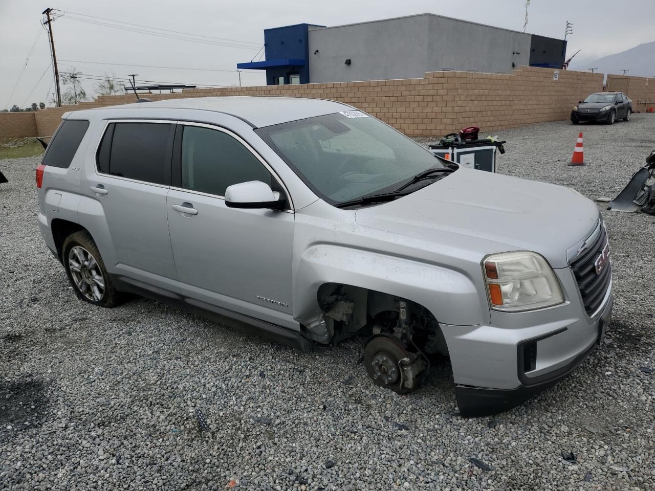 2017 GMC Terrain - Image 4