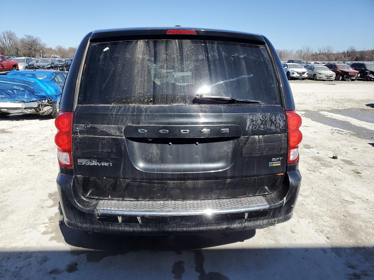 2018 Dodge Caravan - Image 6