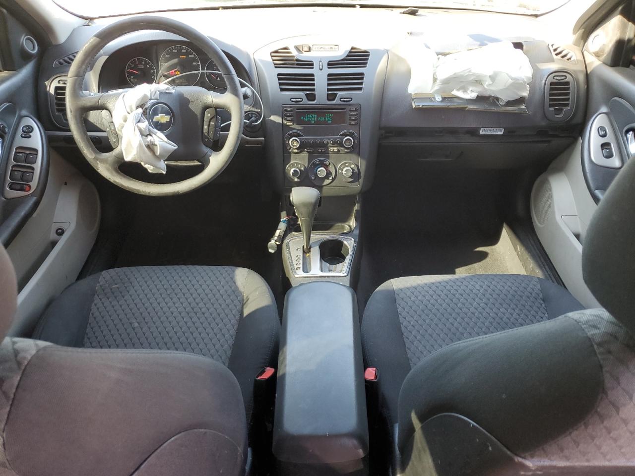 2006 Chevrolet Malibu - Image 8